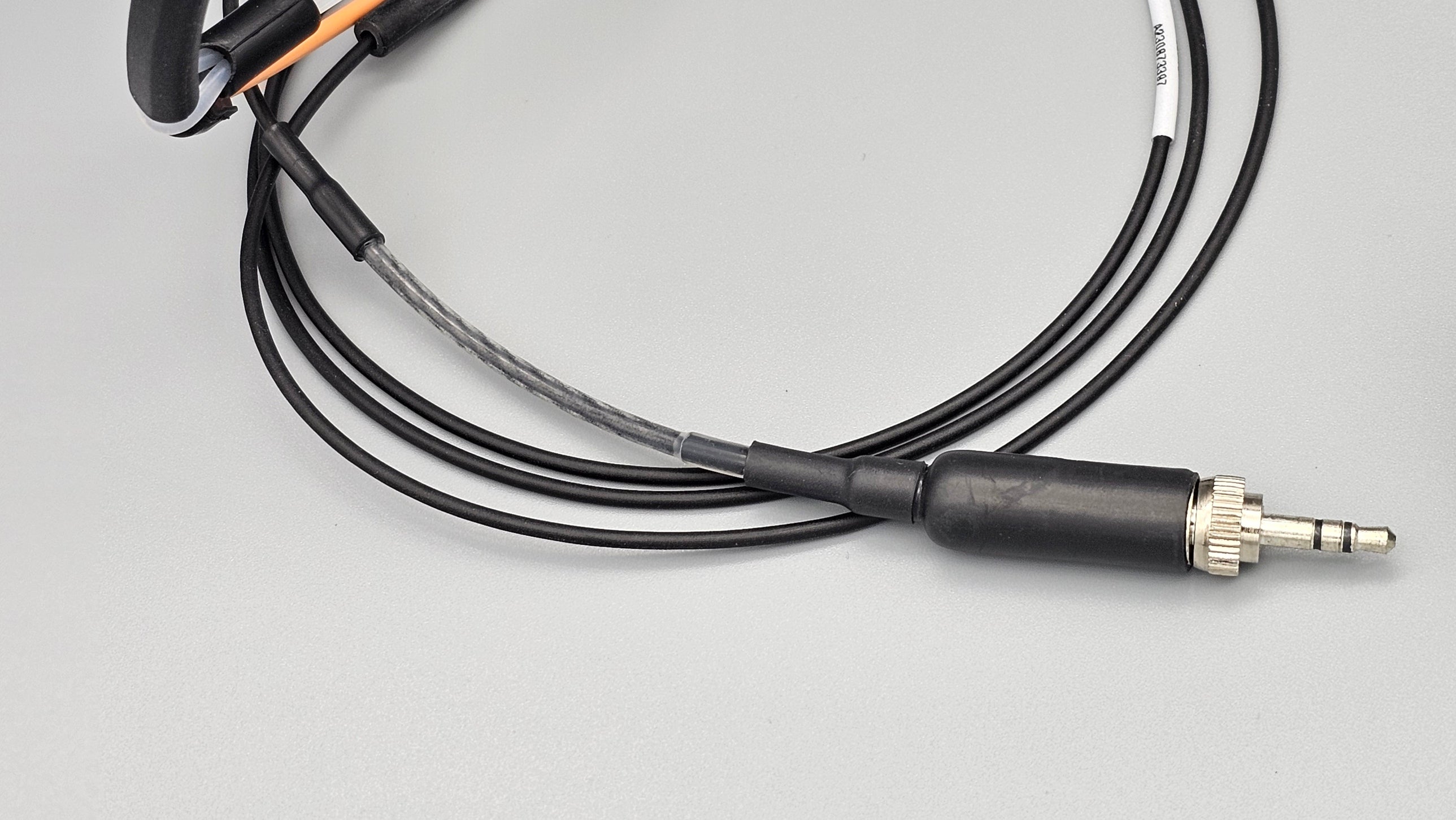 ‘XL’ EMic Sweat Proof Fitness Head Mic – For Trantec or Sennheiser – Locking jack plug